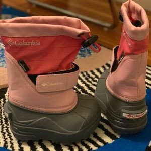 Columbia Size 4 Toddler NWOT Snow Boots